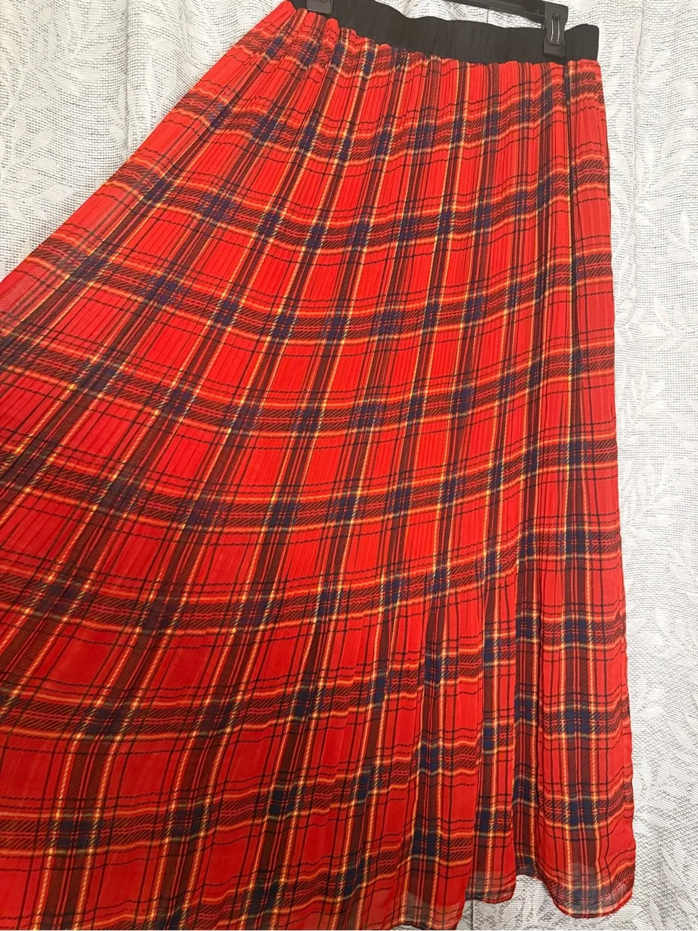 N/A vibrant red